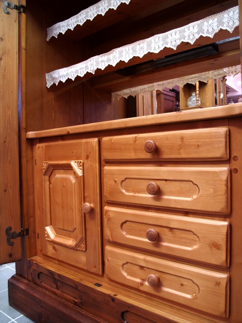 Voglauer Barschrank