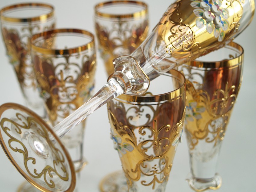 Sektgläser golden Vintage Böhmen