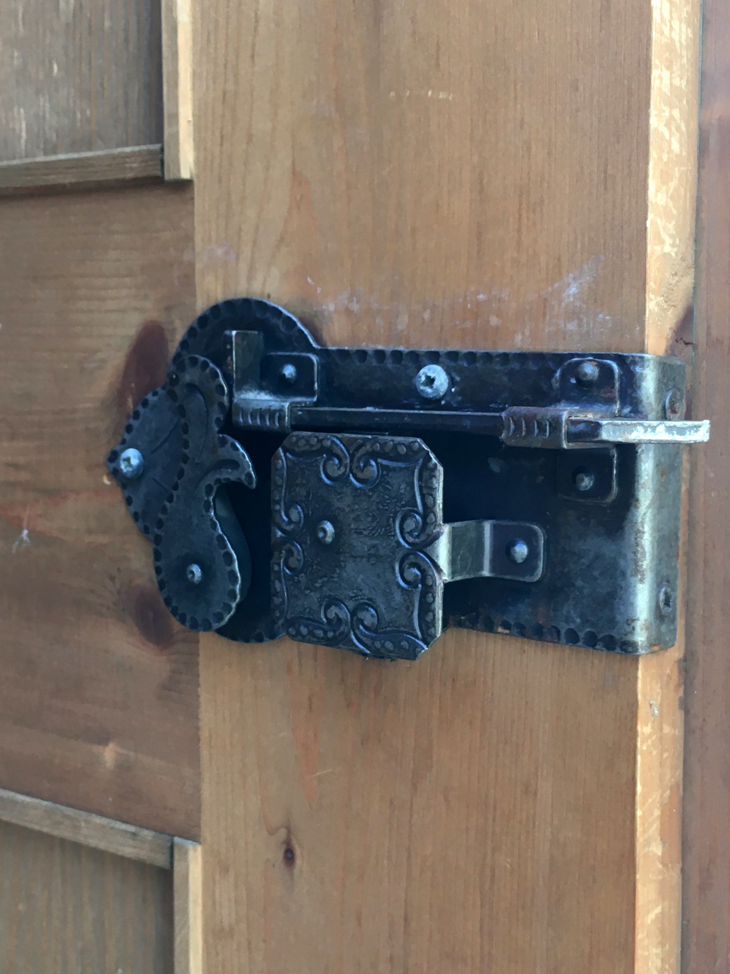 Bauernschrank Voglauer grün bemalt Anno 1808 Dielenschrank Landhausstil Möbel