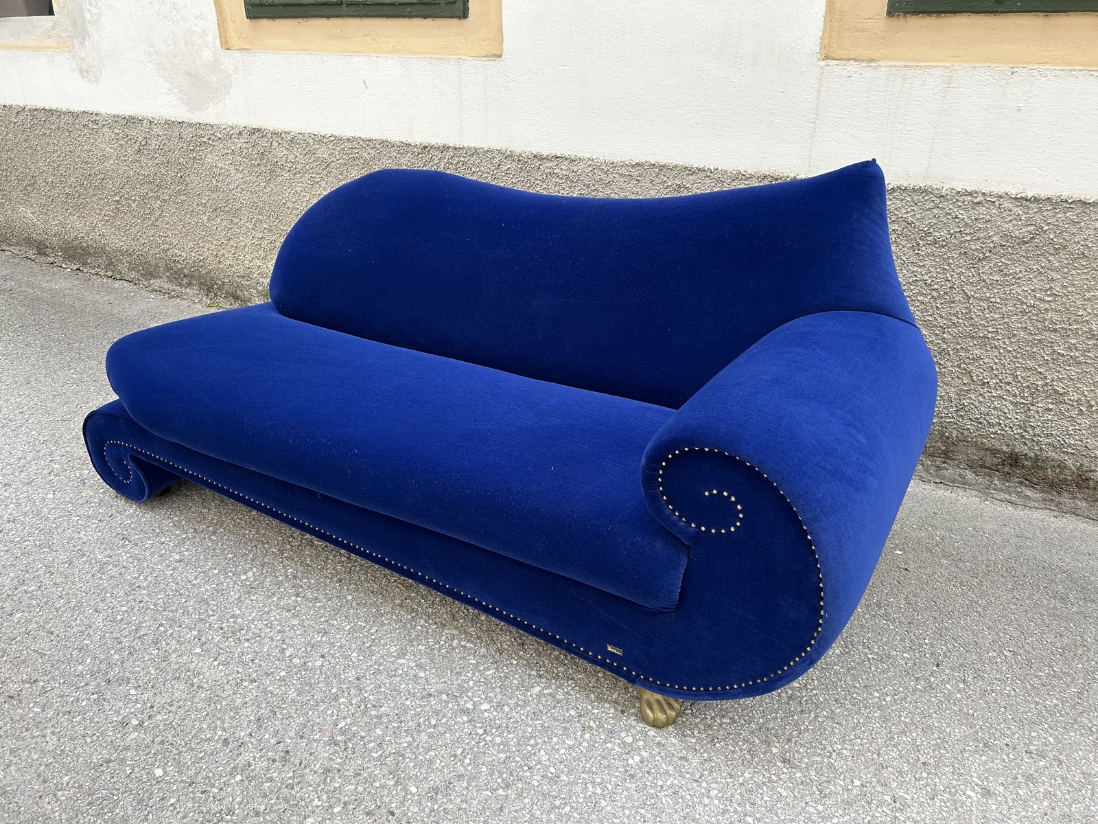 BRETZ Sofa Gaudi Recamiere X210re blau Velours neuwertig Tatzenbeine mattgold
