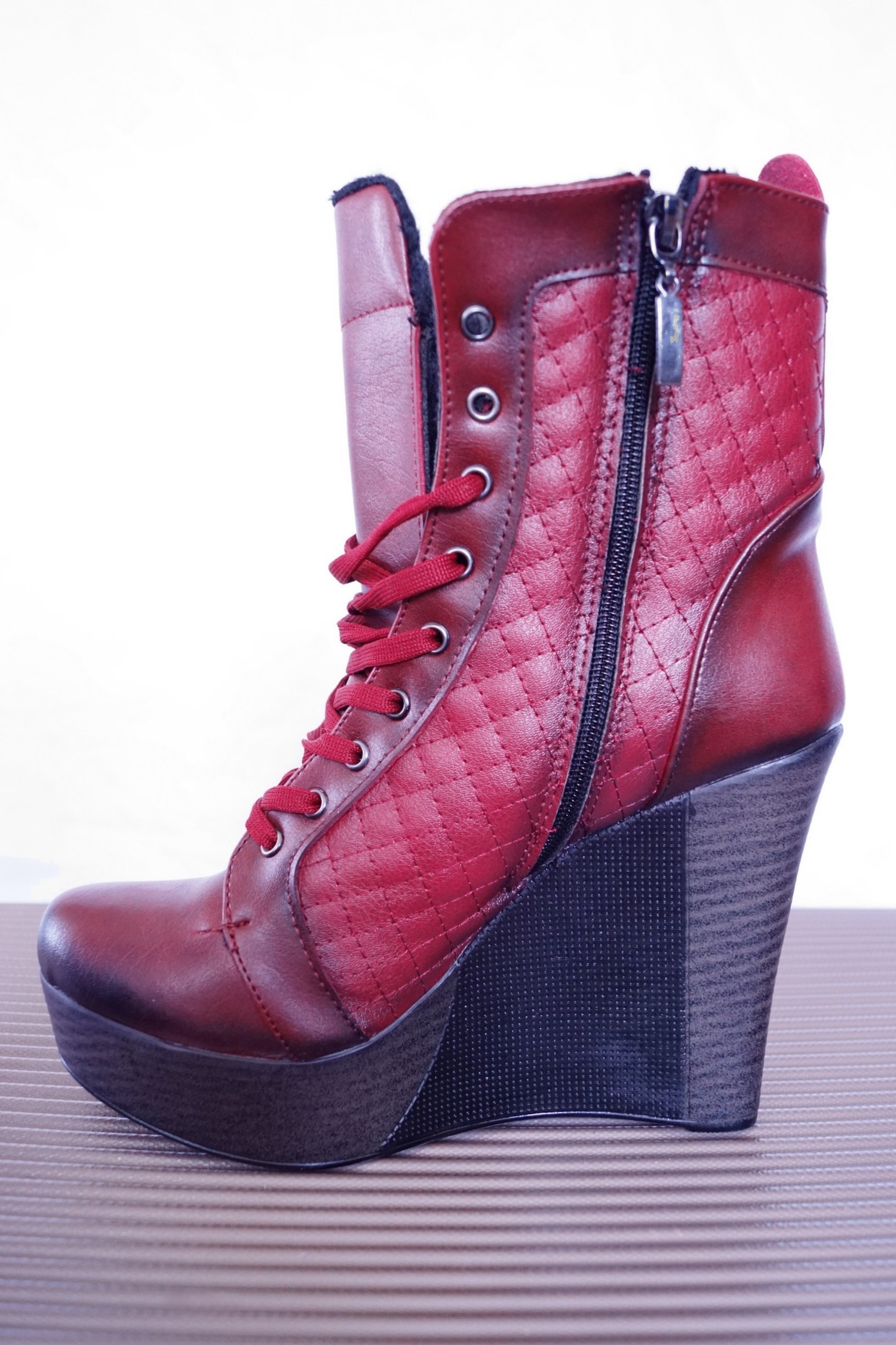 Stiefeletten rot Damenboots Keilabsatz NEU Gr. 39 Winterstiefel handgefertigt Keilabsatz Highheels SALE