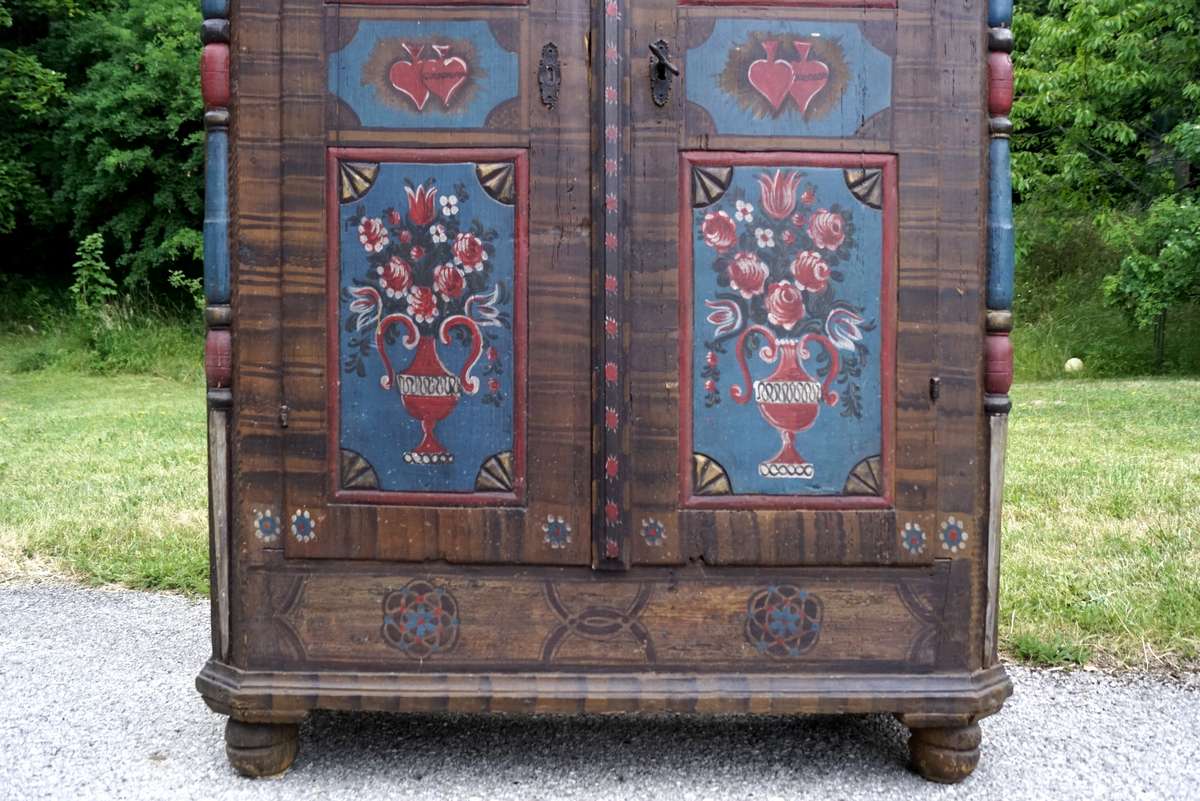 Bauernschrank handbemalt