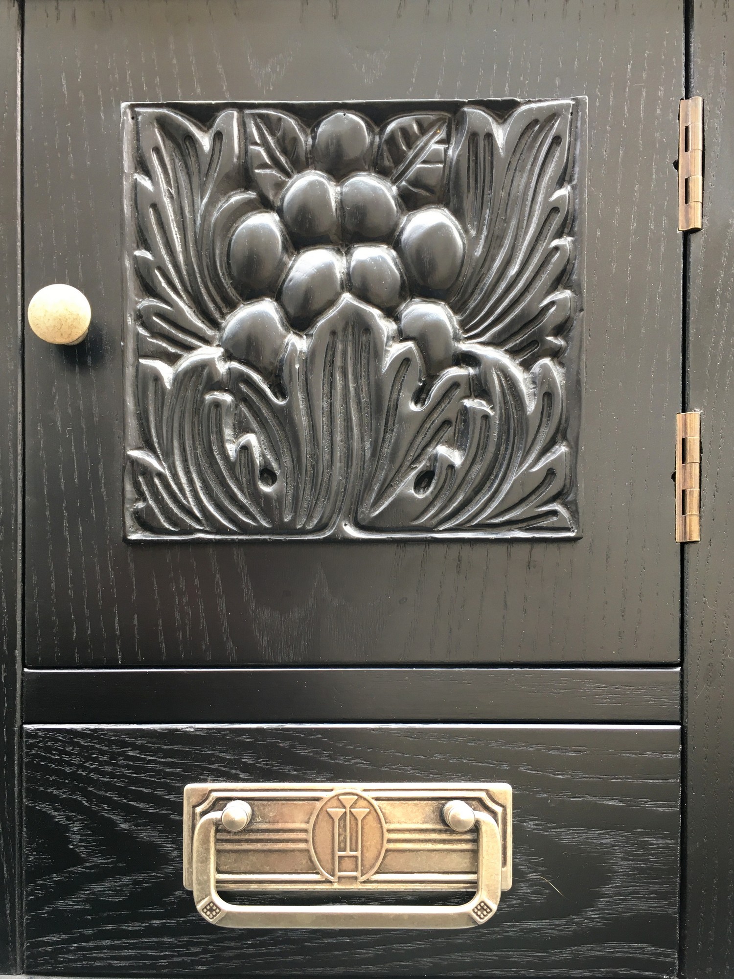 Jugendstil Vertiko Barschrank Stilmöbel schwarz Bleiverglasung SELVA Italy Kommode