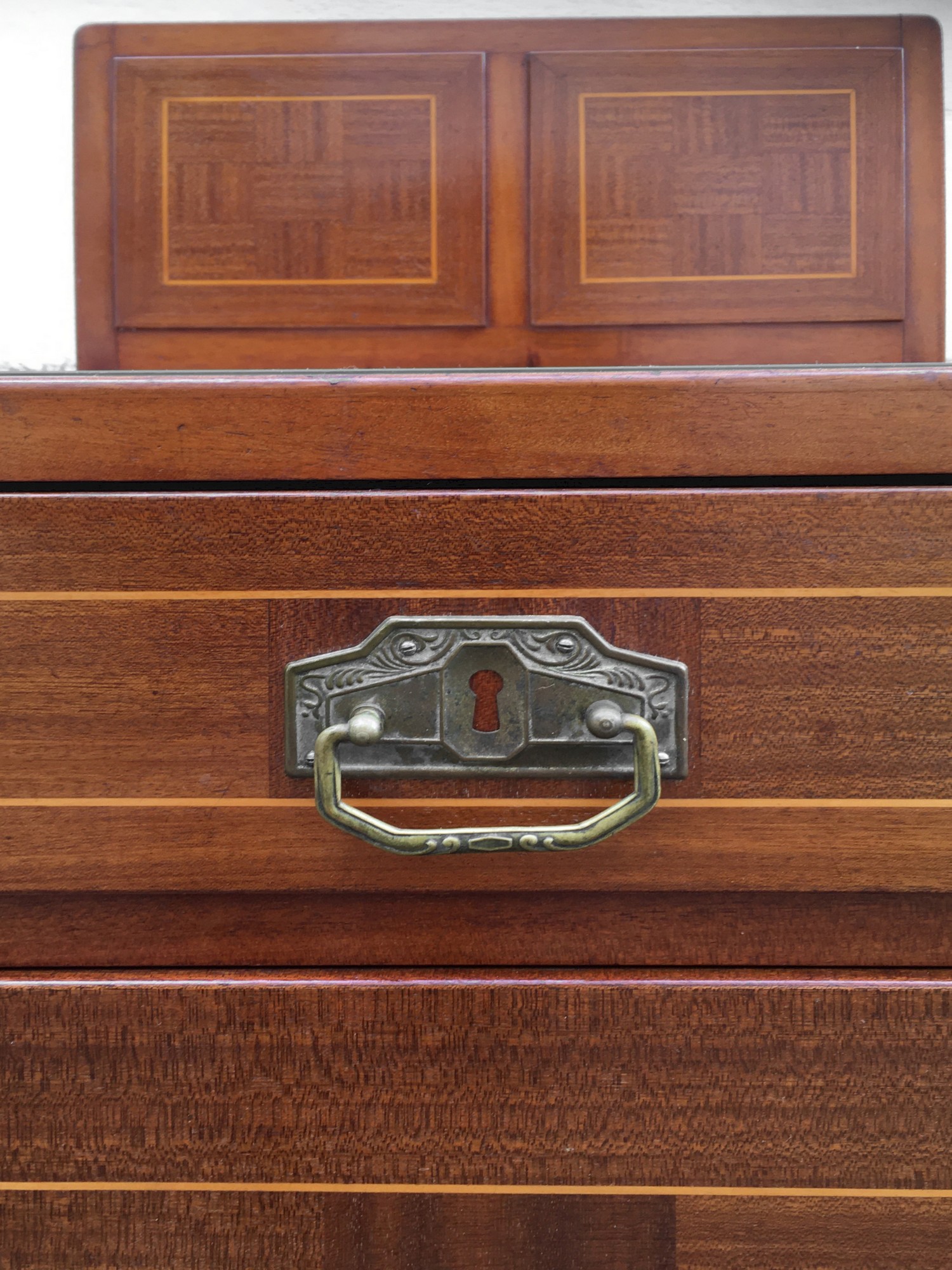 Nachtschrank Kommode Aufsatz Jugendstil Würfelfurnier antik