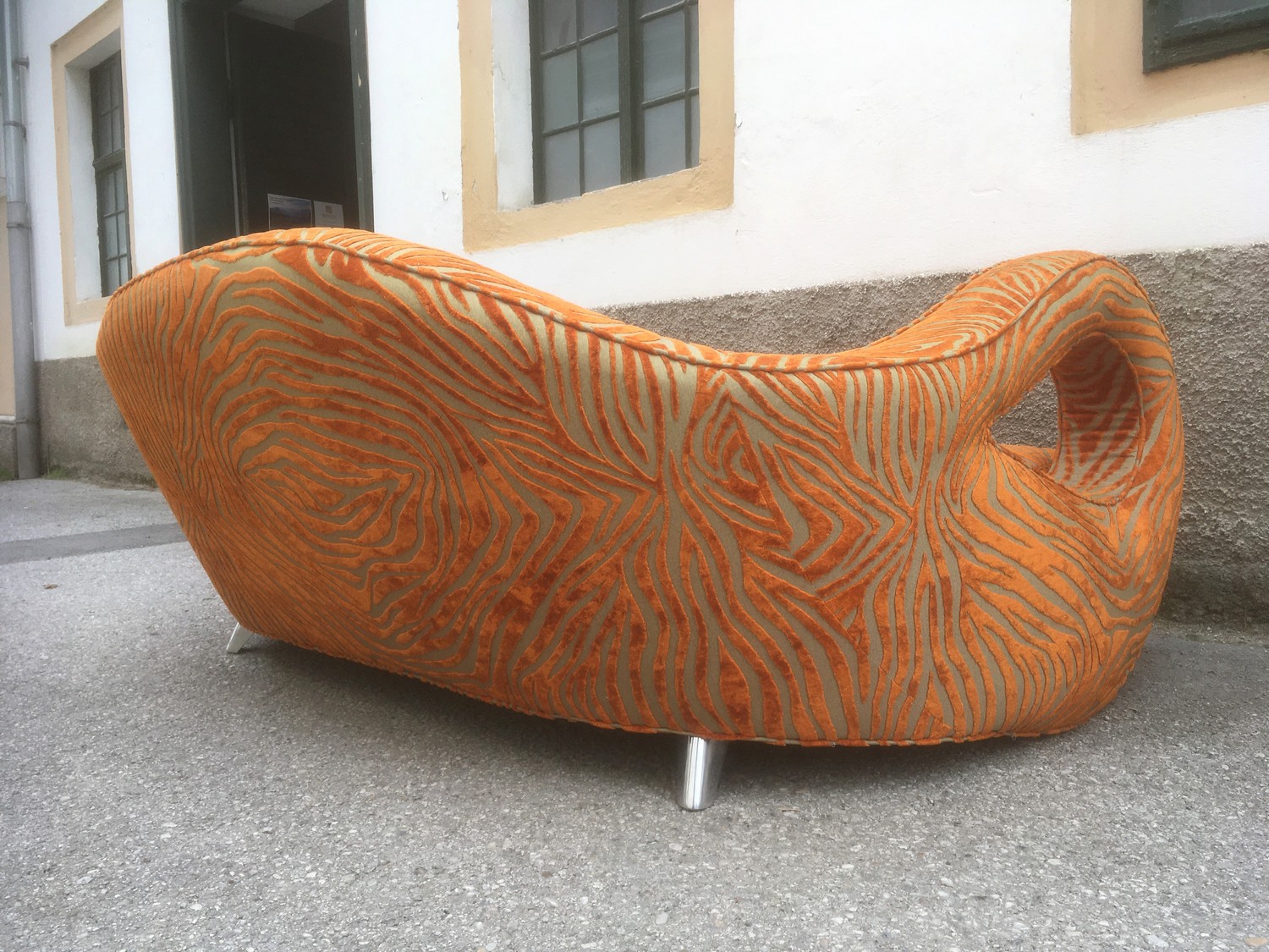 Bretz Sofa Slowrider Zebra Orange achtsam gebrauchtes Designermöbel Tangerine