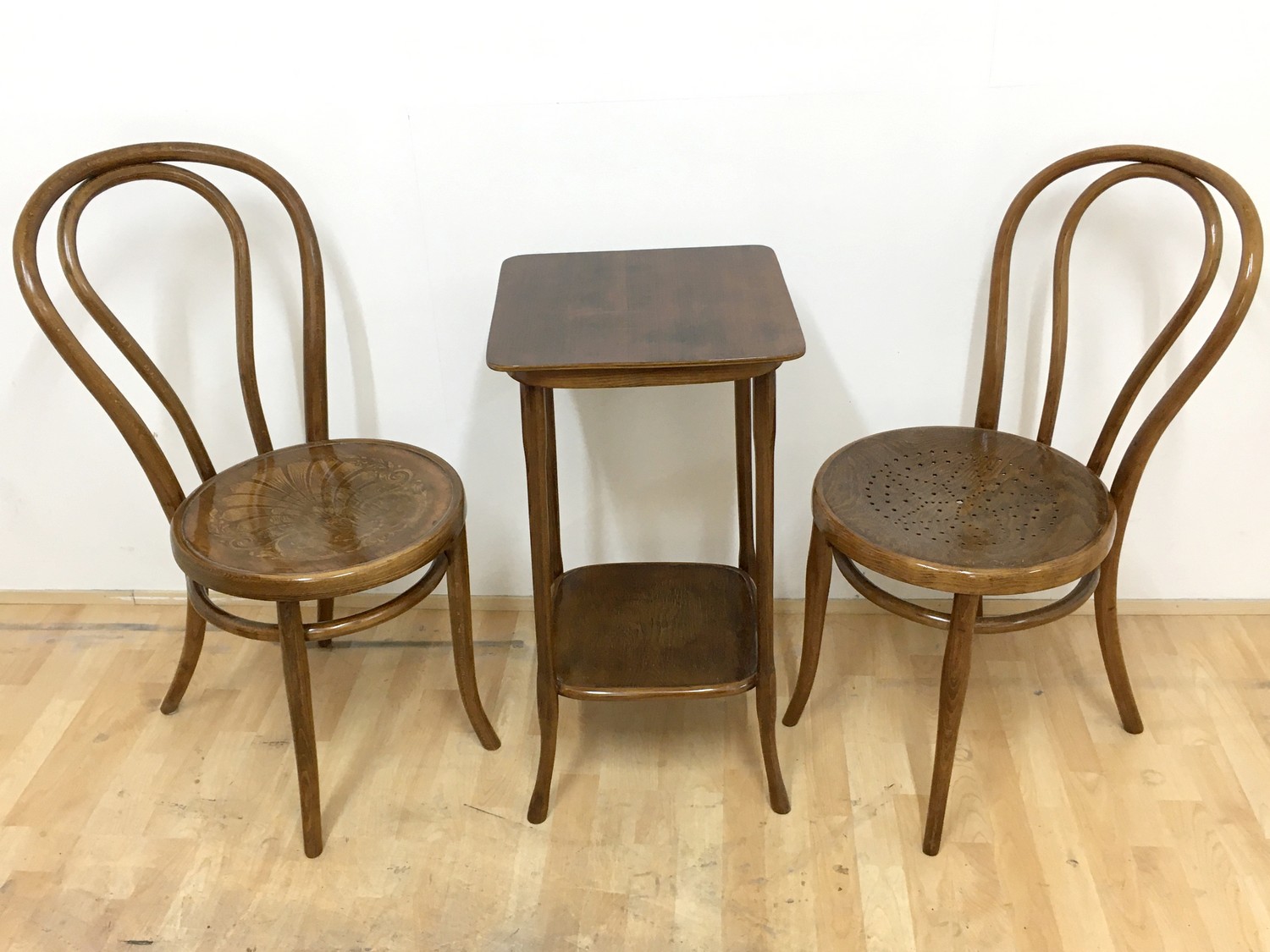 Bugholz Beistelltisch restauriert