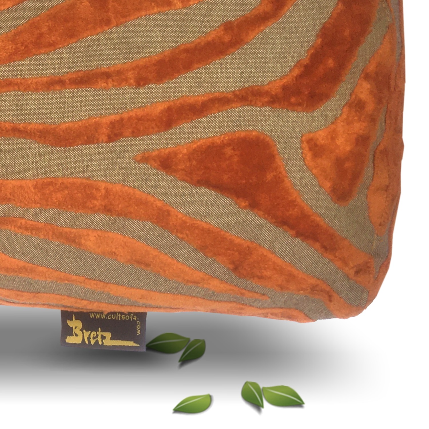 Bretz Cultsofa Kissen Polster Nierenkissen Zebramuster orange