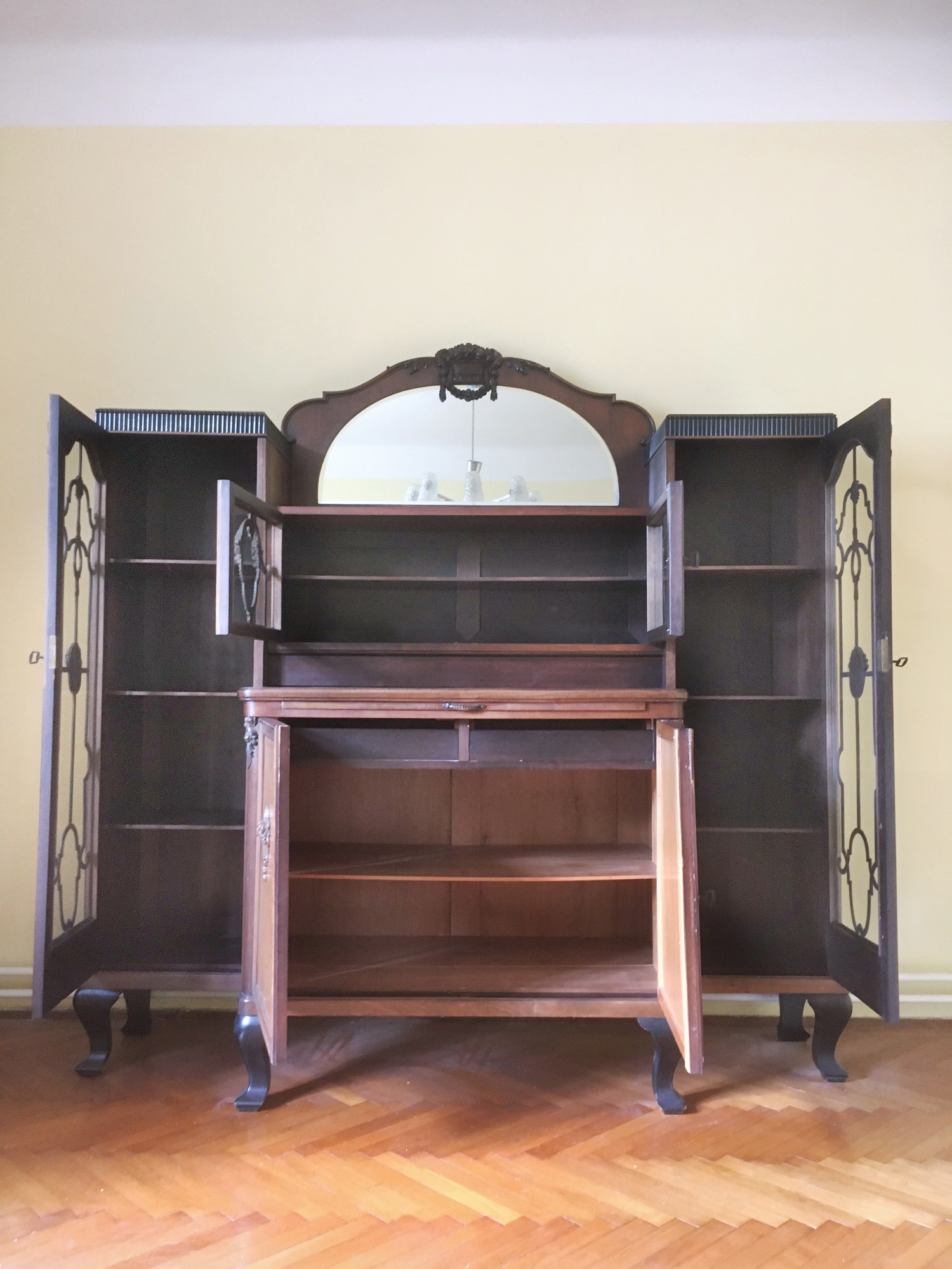 Geschirrschrank antik Vitrine Kredenz Vollholz SChrank Spiegel beschnitzt