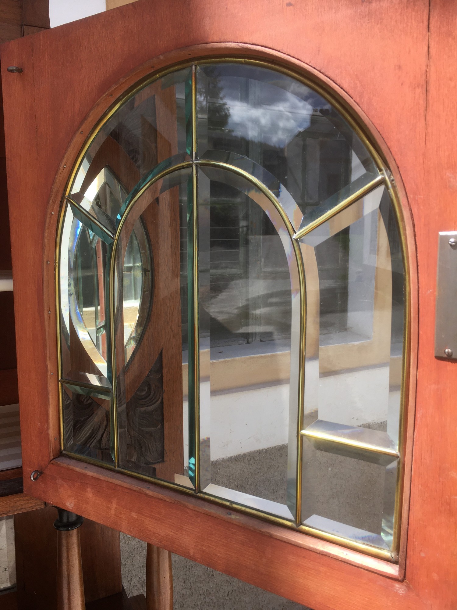 Jugendstil Schrank ArtNouveau secessionistisch Kredenz Vitrine antik Kirschen beschnitztJugendstil