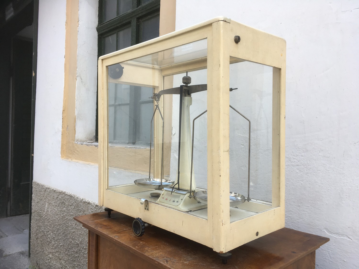 Apothekerwaage Feinwaage Waage Glaskasten Vintage Original