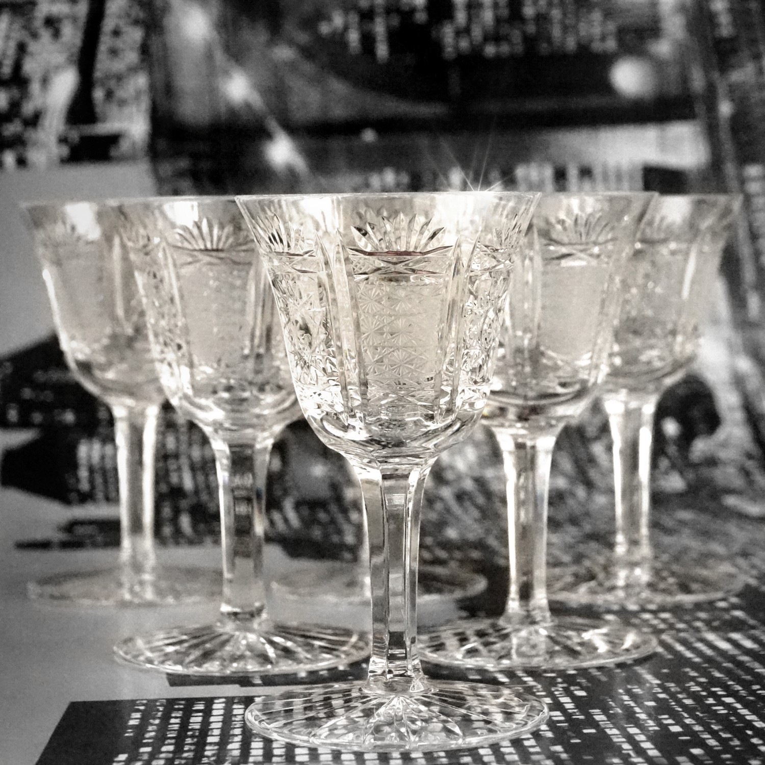 Bleikristall funkelnde Gläser Kristall Likörgläser Kristallgläser *Traum* Bleirkristall Gläser geschliffen Vintage neuwertig vitrinengepflegt Likör Schnaps