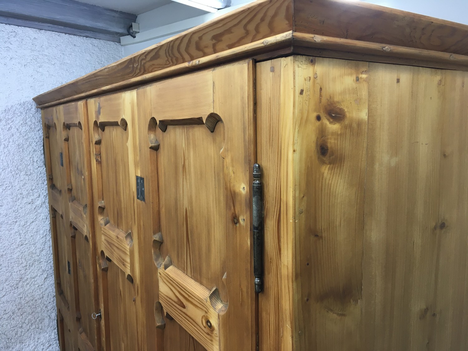 Schrank Steckschrank Klapptüren Kleiderschrank antik restauriert Sakristeischrank