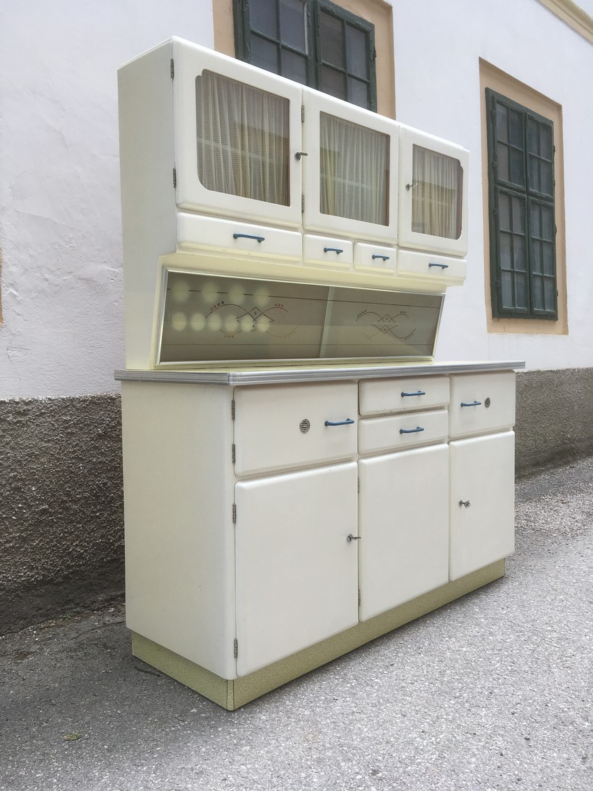 Vintage Kredenz alt 