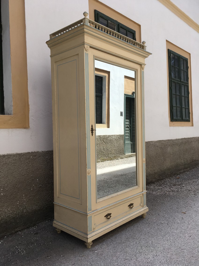 Garderobenschrank Shabby Chic