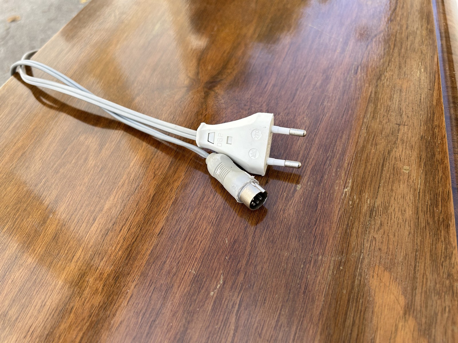 antiker Musikschrank 1940er-Jahre Antiquität Kommode Artdeco Plattenspielerschrank Vintage Design Brutalismus Holz Furnier