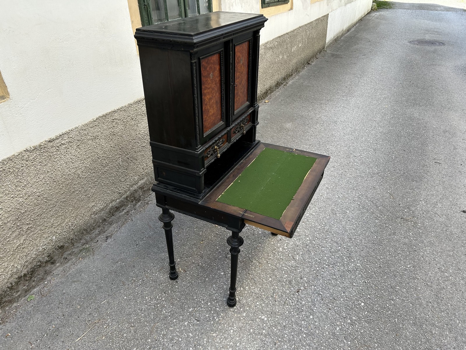 antiker Schreibtischsekretär Möbel Antiquität 1740 Schrank Möbel requisite Film Leihmöbel Schreibschrank